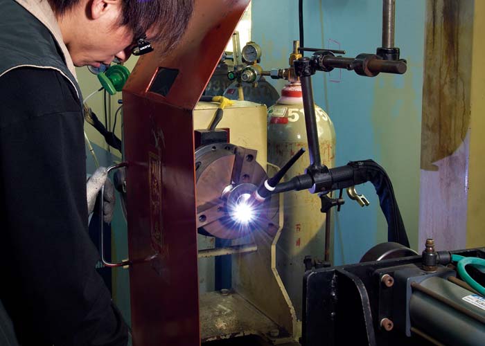 EFT rustfrit stål vakuum komponent og ventil produktionslinjer og ingeniører