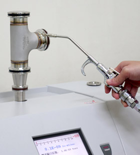 teste de vazamento de hélio para garantir que não haja rachaduras, nem furos e 100% de suavidade dos tubos 316