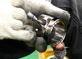 vacuum component assembling